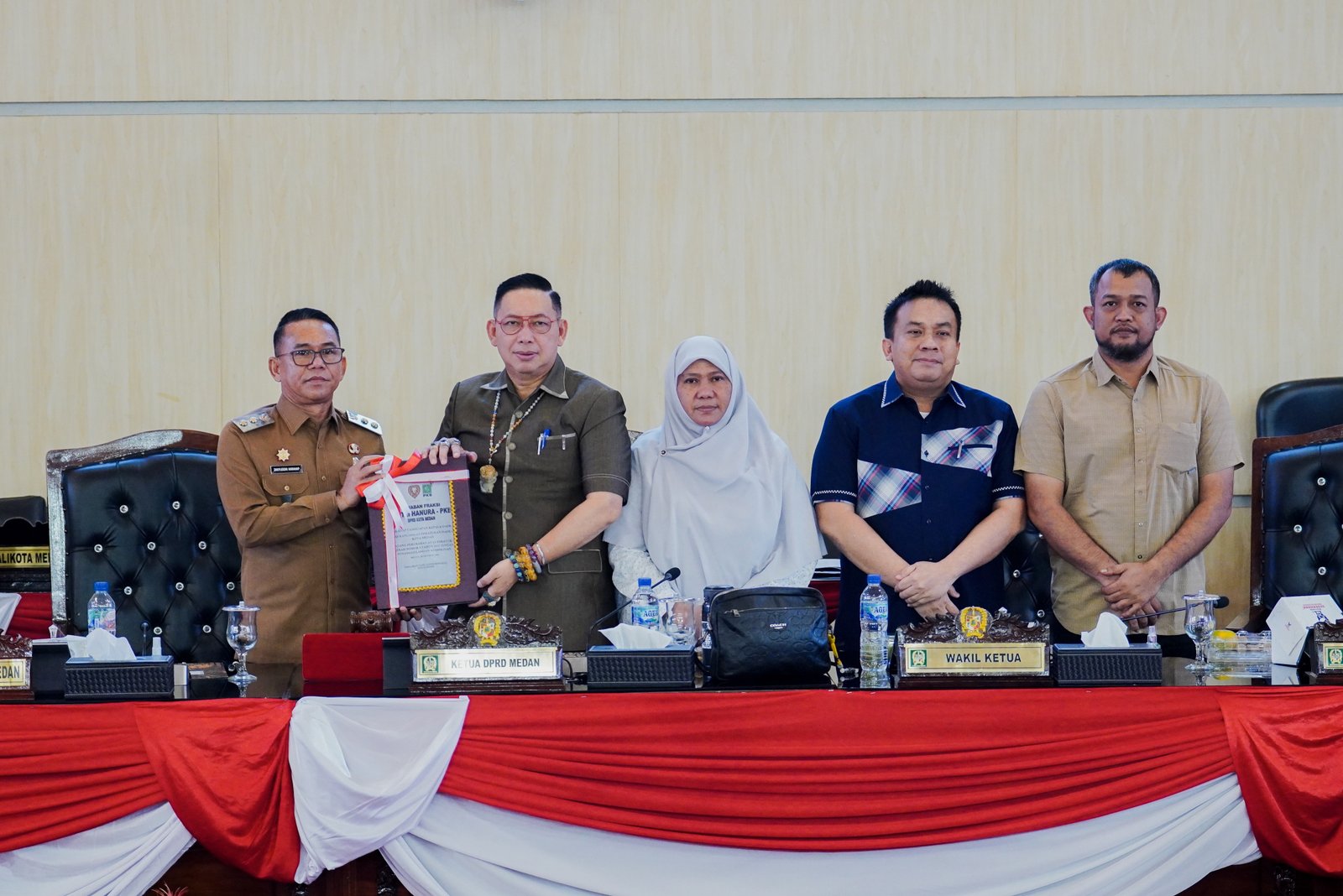 Zakiyuddin Harahap Hadiri Paripurna Perubahan Perda Kemiskinan, DPRD Medan Soroti Kemandirian Ekonomi Warga